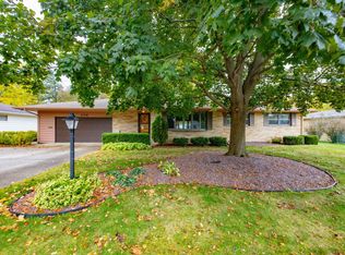 1118 N Pontiac Dr, Janesville, WI 53545