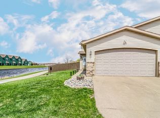 912 37th Ave S, Moorhead, MN 56560