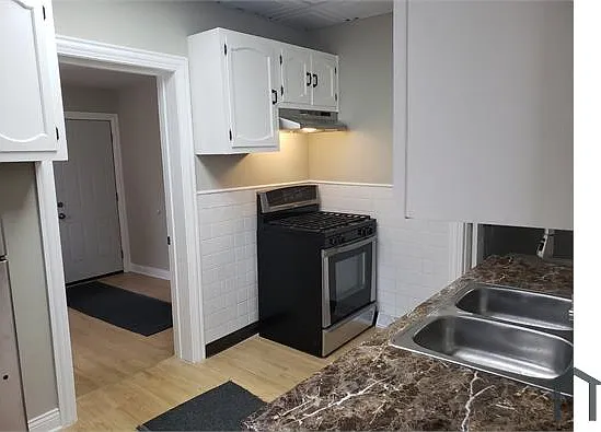 5 bed, 1800 sqft, $2,400 — Photo 2