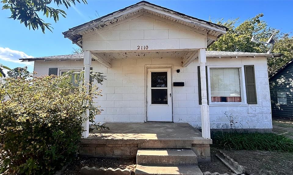 1st image of 2110 N Dorothy Ave