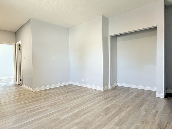 5th image of 581 Pierre Ave #7