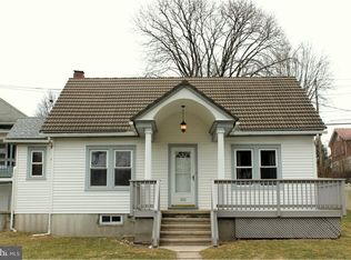 341 Center Rd, Leesport, PA 19533