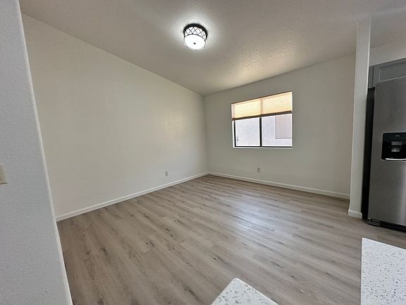3rd image of 2870 W Medallion Dr