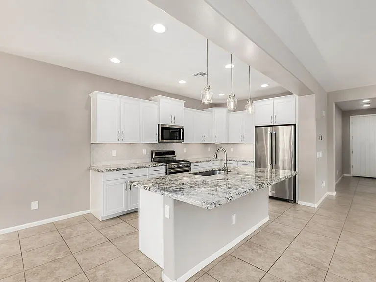 1527 W Windhaven Ave — Photo 10