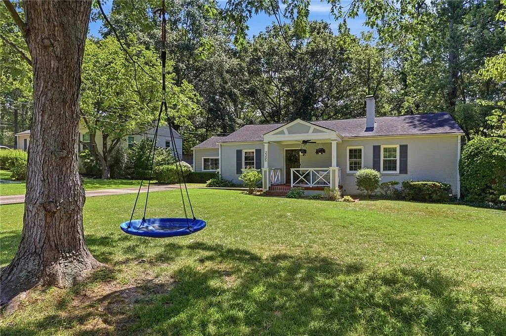 3 bed, 3.0 bath, 1941 sqft, $3,900 — Photo 1