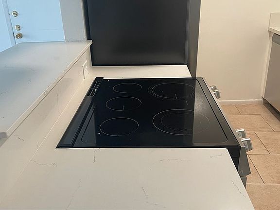 3rd image of 10883 Palms Blvd APT 8