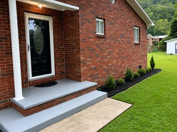 644 Central Ave, South Williamson, KY 41503