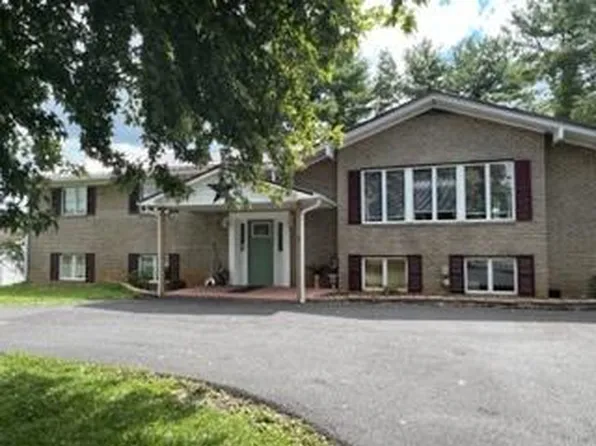 27450 Overbrook Dr, Meadowview, VA 24361