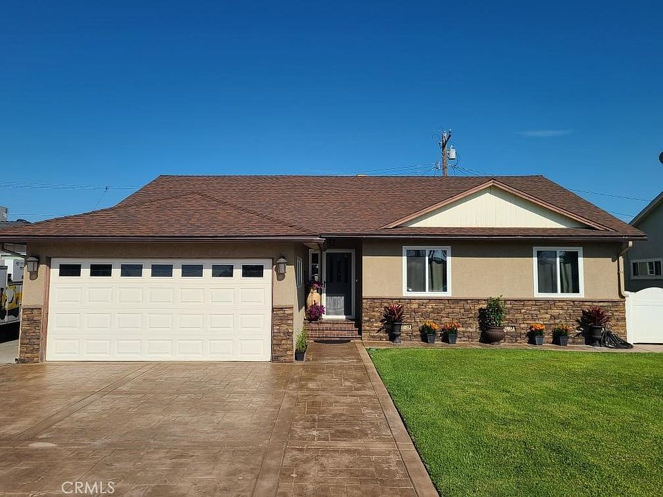 1st image of 4026 N Shadydale Ave