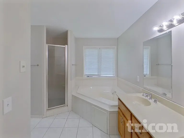 209 Greenbriar Ln — Photo 11