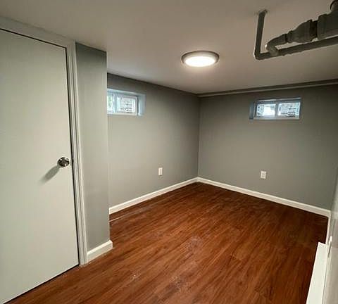 4th image of 11242 208th St