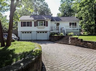 284 W Clarkstown Rd, New City, NY 10956