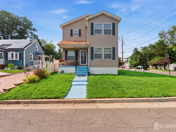 1738 W 3rd St, Piscataway, NJ 08854