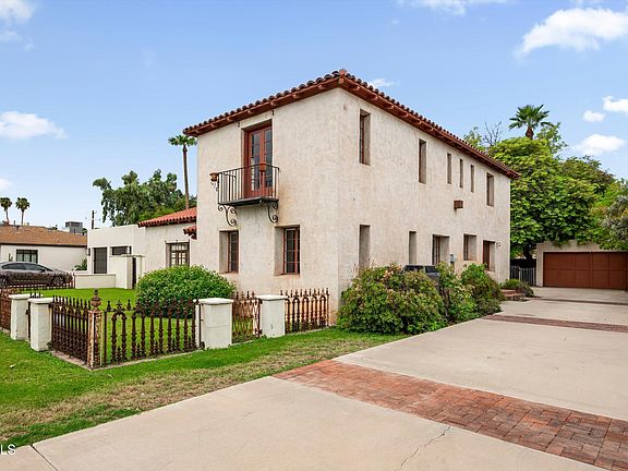 2nd image of 2218 ENCANTO Drive NE