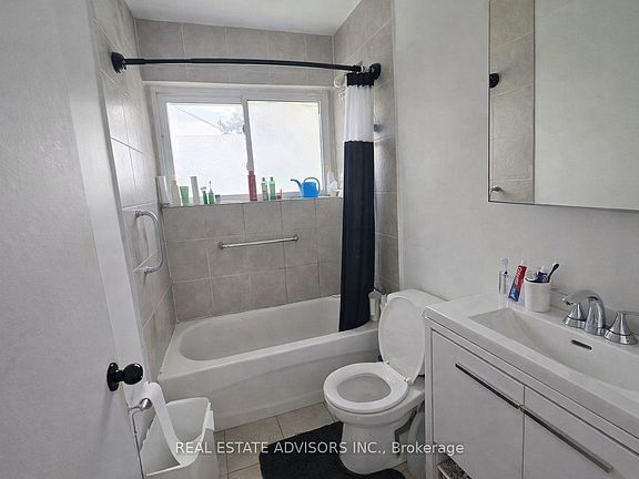 5th image of 65 Moncrieff Dr