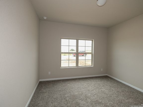 3rd image of 105 Calgary Dr.