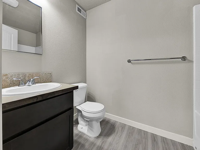 Centerpoint Townhomes — Photo 32