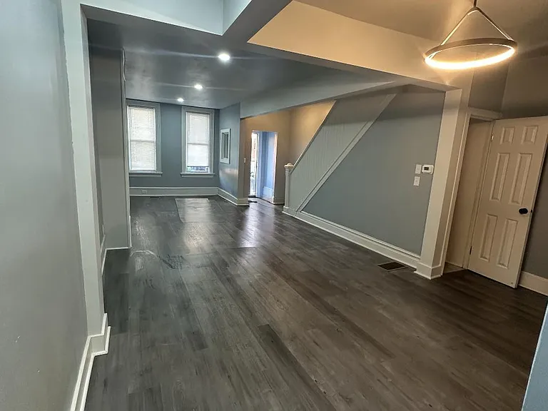 414 1/2 Harris St — Photo 3