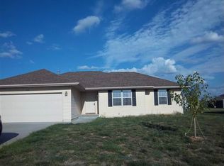 740 Cambridge, Marshfield, MO 65706