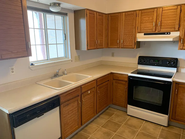 101 Pheasant Run — Photo 4
