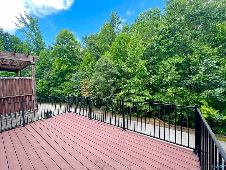 107 Grove Park Ln — Photo 28