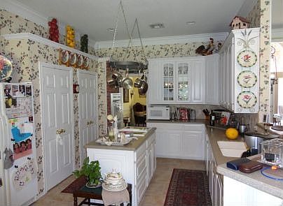 2nd image of 518 Aztec Cir