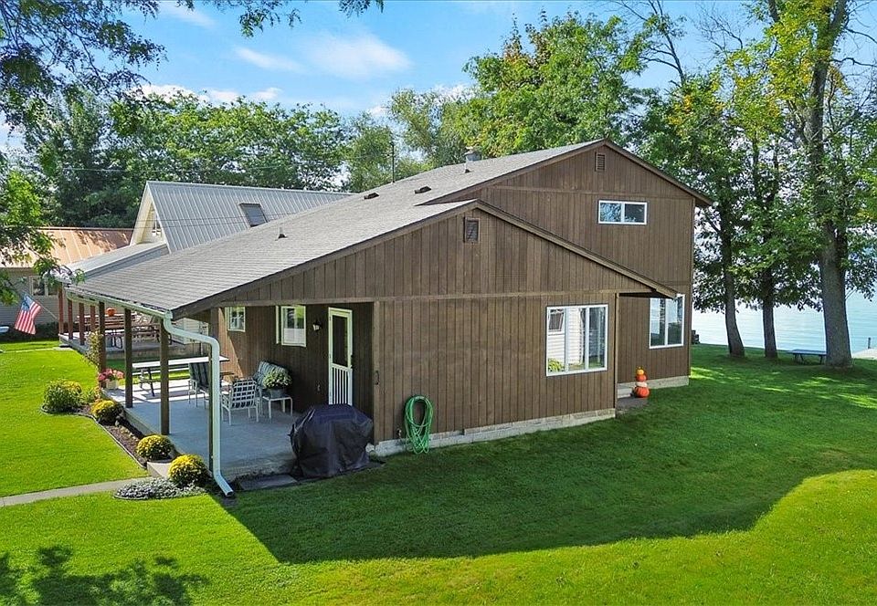 1st image of 3470 Sandy Beach Dr