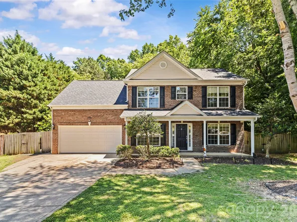 8119 Poplar Grove Cir, Waxhaw, NC 28173