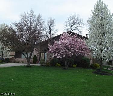 1st image of 19516 Westwood Dr