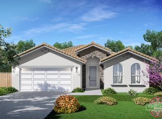 1449 Crimson Way, Dinuba, CA 93618