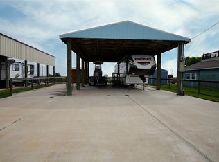 589 County Road 299, Sargent, TX 77414