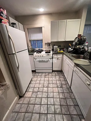 151 Highland St #1T Photo 1