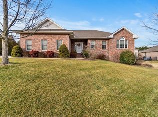2118 Derbyshire Ln, Cape Girardeau, MO 63701