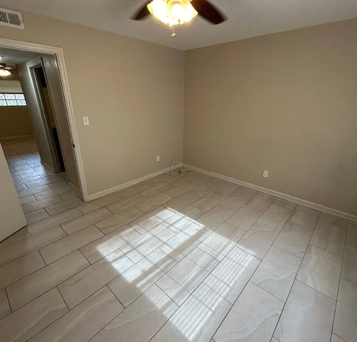 1 bed, 1.0 bath, 565 sqft, $725 — Photo 3