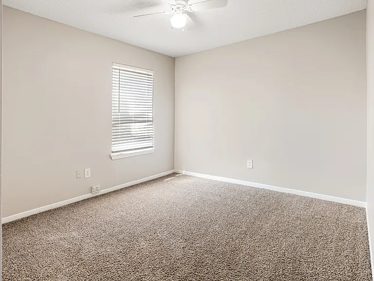 Bessemer Place Apartments — Photo 12