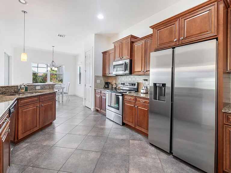 8237 Valiant Dr — Photo 15