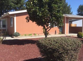 1022 Hemlock Ln, Grants Pass, OR 97527