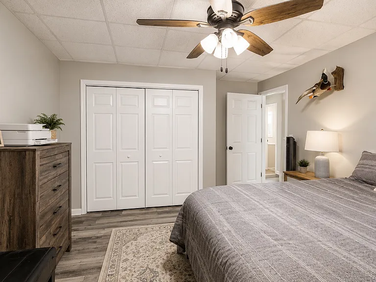 483 Whispering Oaks Dr — Photo 14