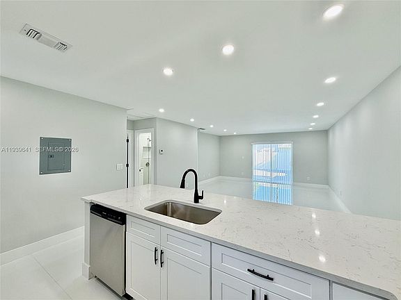 5th image of 11240 SW 33 Circle Pl