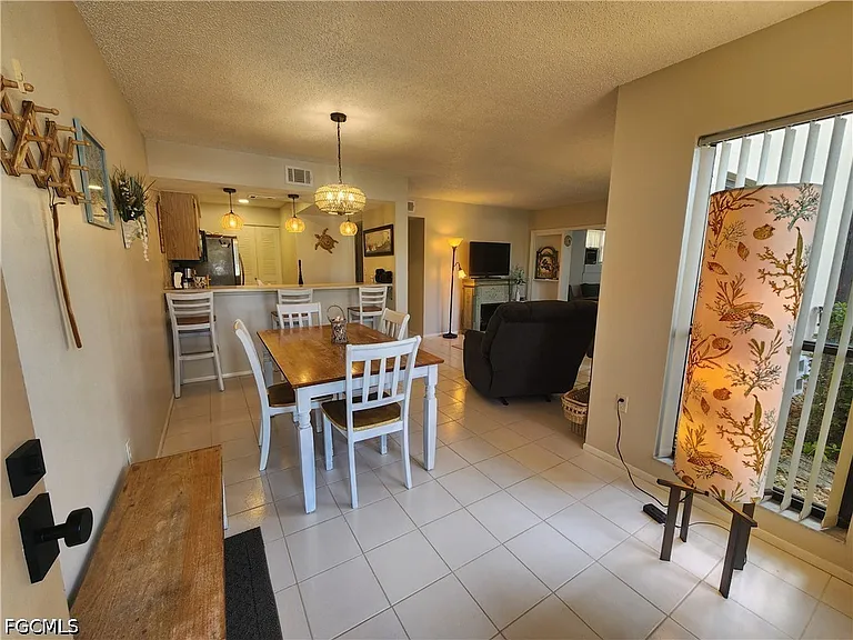 1064 Villa Dr #C103 — Photo 4