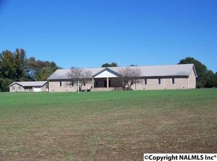 185 Garrett St, Rainsville, AL 35986