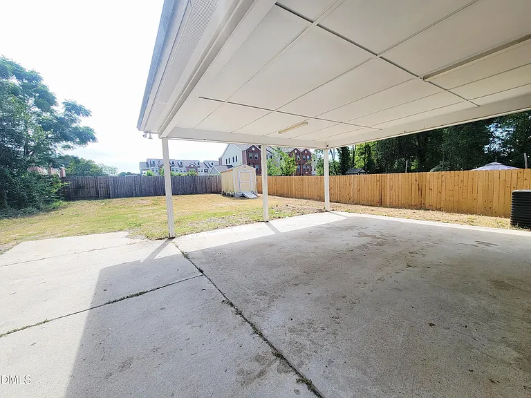 1433 Garner Rd — Photo 49