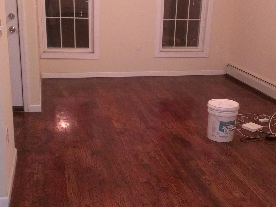 2nd image of 47 Vernon Ave APT 1a