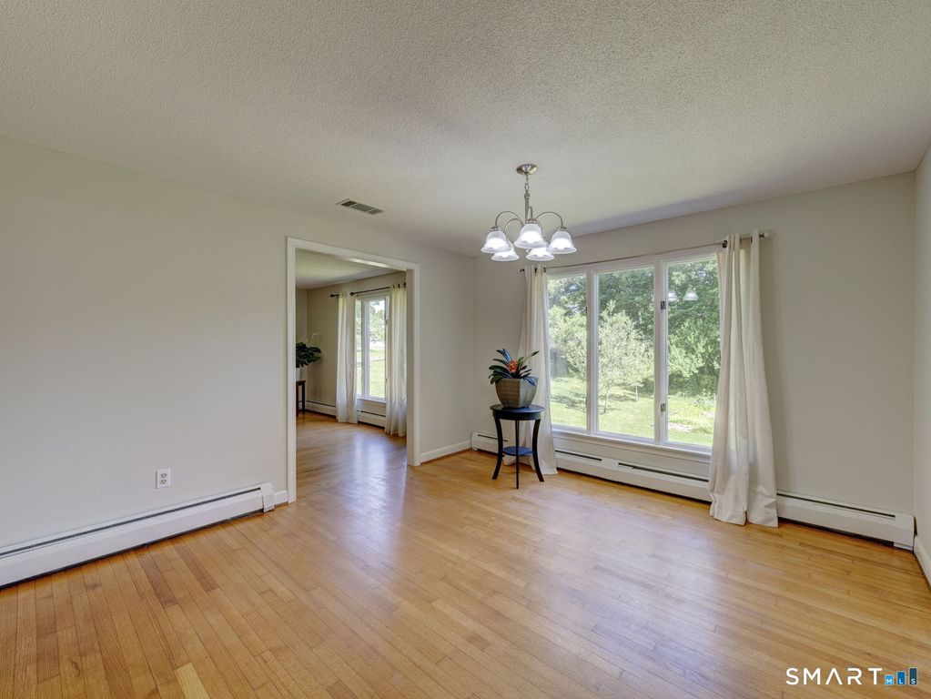 72 Martin Terrace, Glastonbury, CT - More
