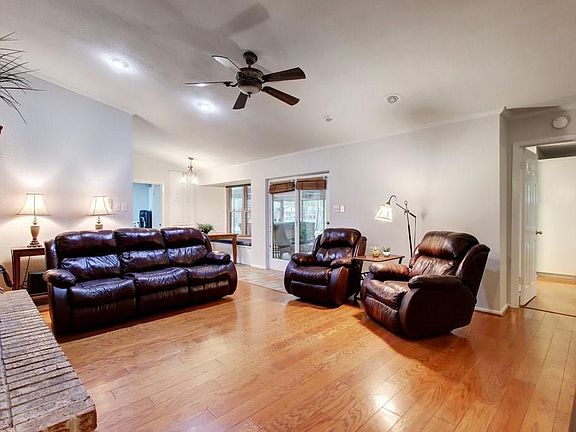 4th image of 13510 Paddington Cir
