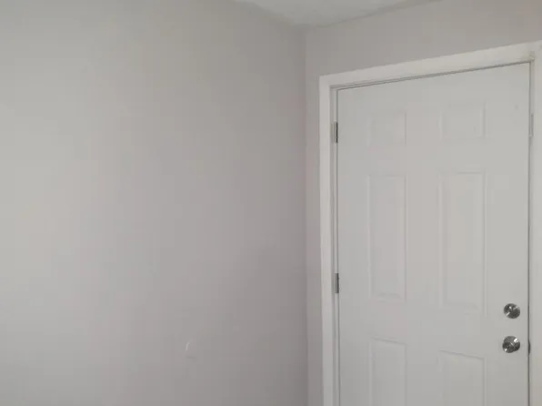 4889 Banbury Ct APT 3, Warrensville Heights, OH 44128