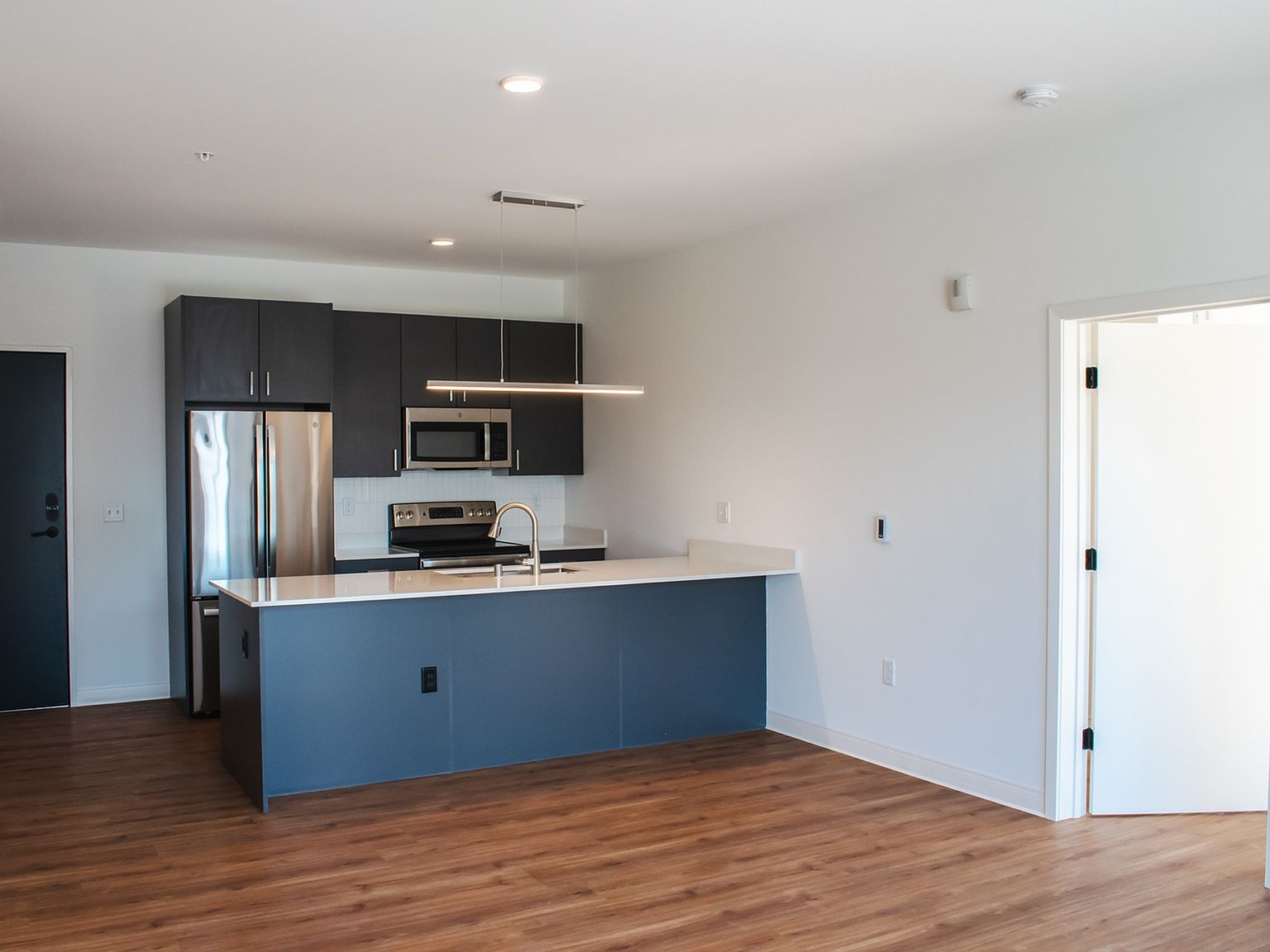 1237 N Van Buren St 736, Milwaukee, WI 53202 Zillow