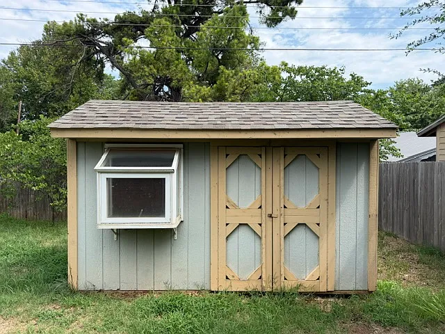 8205 NW 32nd St — Photo 23