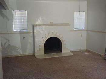 2nd image of 2119 W Bristol Ave