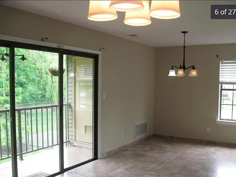 174 Wyndham Pl — Photo 5
